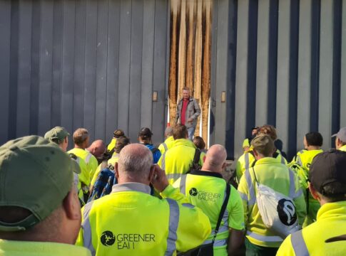 Greener Ealing workers to vote on striking over poor pay