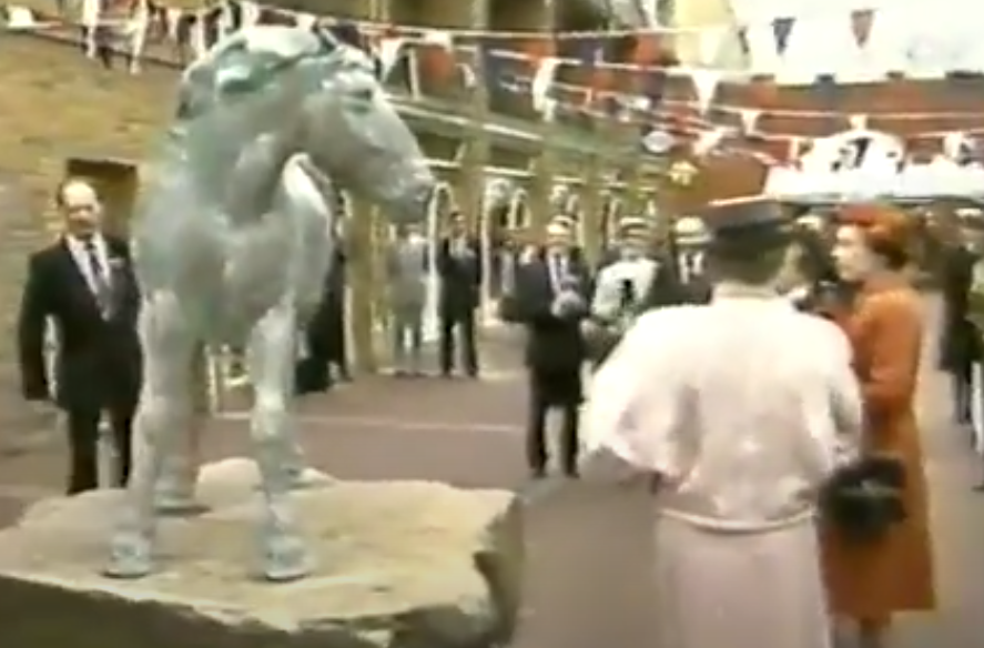 The-Queen-visits-the-Ealing-Broadway-Shopping-Centre-1985