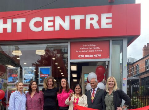 Flight Centre Ealing opened by Mayor of Ealing