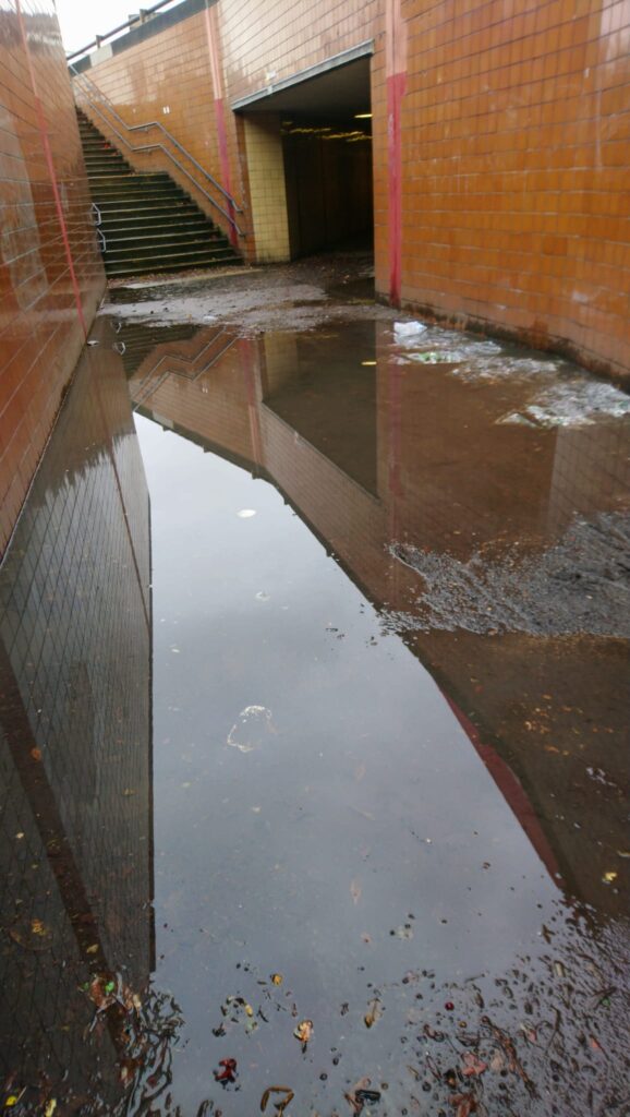 Exit from Hanger Lane Gyratory