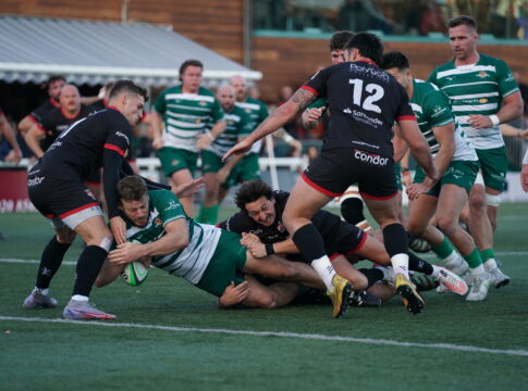 Pat Howard muscles his way over from close range. Photo: Liam McAvoy.
