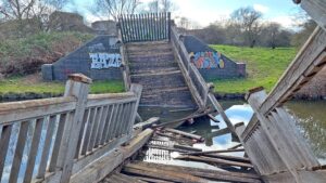 Grand Union Canal bridge in Northolt. Photo: Mark Percy