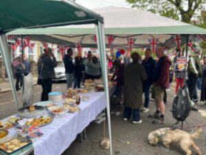Elthorne Park Road street party