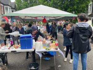 Elthorne Park Road street party