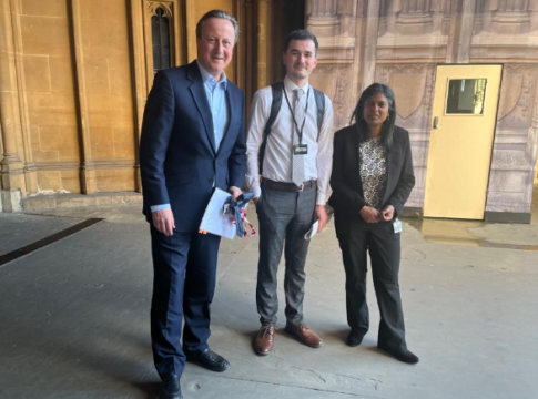 (L-R) Lord David Cameron, Billy Vaughan from Quakers in Britain and Dr Rupa Huq. Photo: Dr Rupa Huq