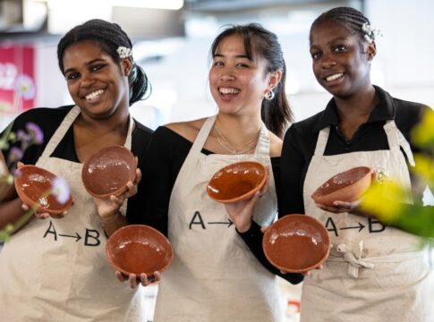 Clay turned into plates. Photo: HS2