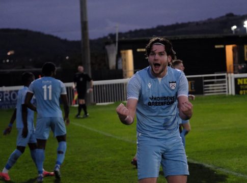 Hanwell Town win against Folkestone Invicta. Photo: Louis James