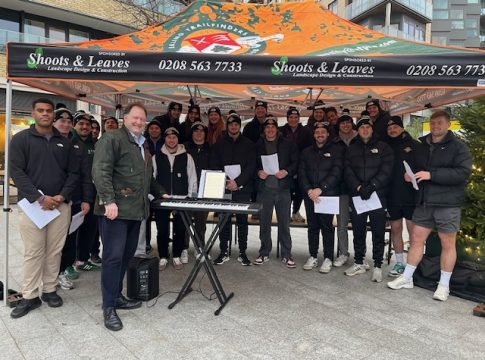 Christmas carols and festive tunes with Ealing Trailfinders. Photo: EALING.NEWS