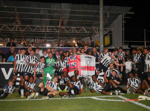 Hanwell Town v Brentford B. Photo: Louis James