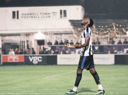 Hanwell Town v Cray Wanderers . Photo: Louis James