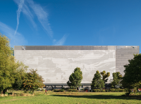 11 Million Dots by Rafael El Baz. Photo: Park Royal Design District