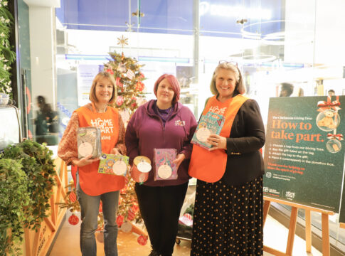 Ealing Broadway shopping centre giving tree. Photo: British Land