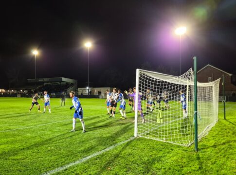 Chertsey Town vs Hanwell Town. Photo: Hanwell Town