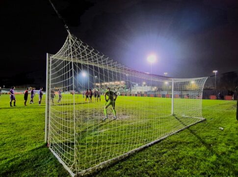 Erith Town vs Hanwell Town. Photo: Hanwell Town