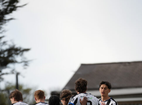 Hanwell Town v Weymouth. Photo: Louis James / Hanwell Town
