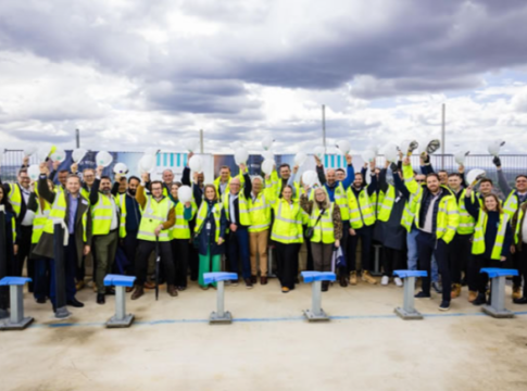 55 West topping out. Photo: Metropolitan Thames Valley Housing