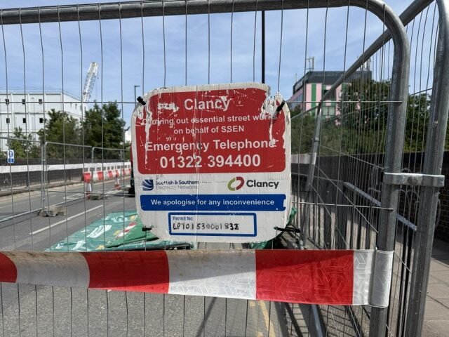 Roadworks on Victoria Road in North Acton. Photo: EALING.NEWS