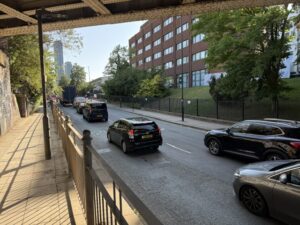 Motorist driving on wrong side of Victoria Road in North Acton. Photo: EALING.NEWS