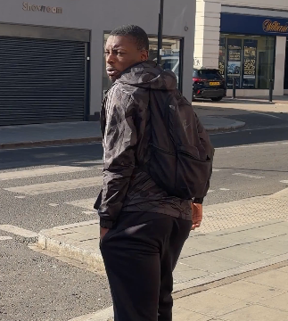 Police want to identify man. Photo: British Transport Police